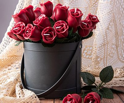 Rose Candle Bouquet