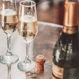 Club Bubbly Champagne Subscription Box