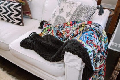 Oversized Fleece Marvel Comics Throw - Image 3