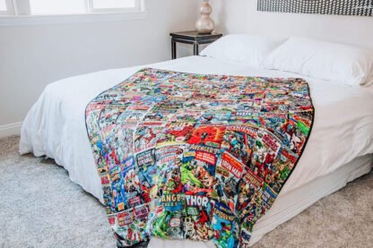 Oversized Fleece Marvel Comics Throw - Image 6