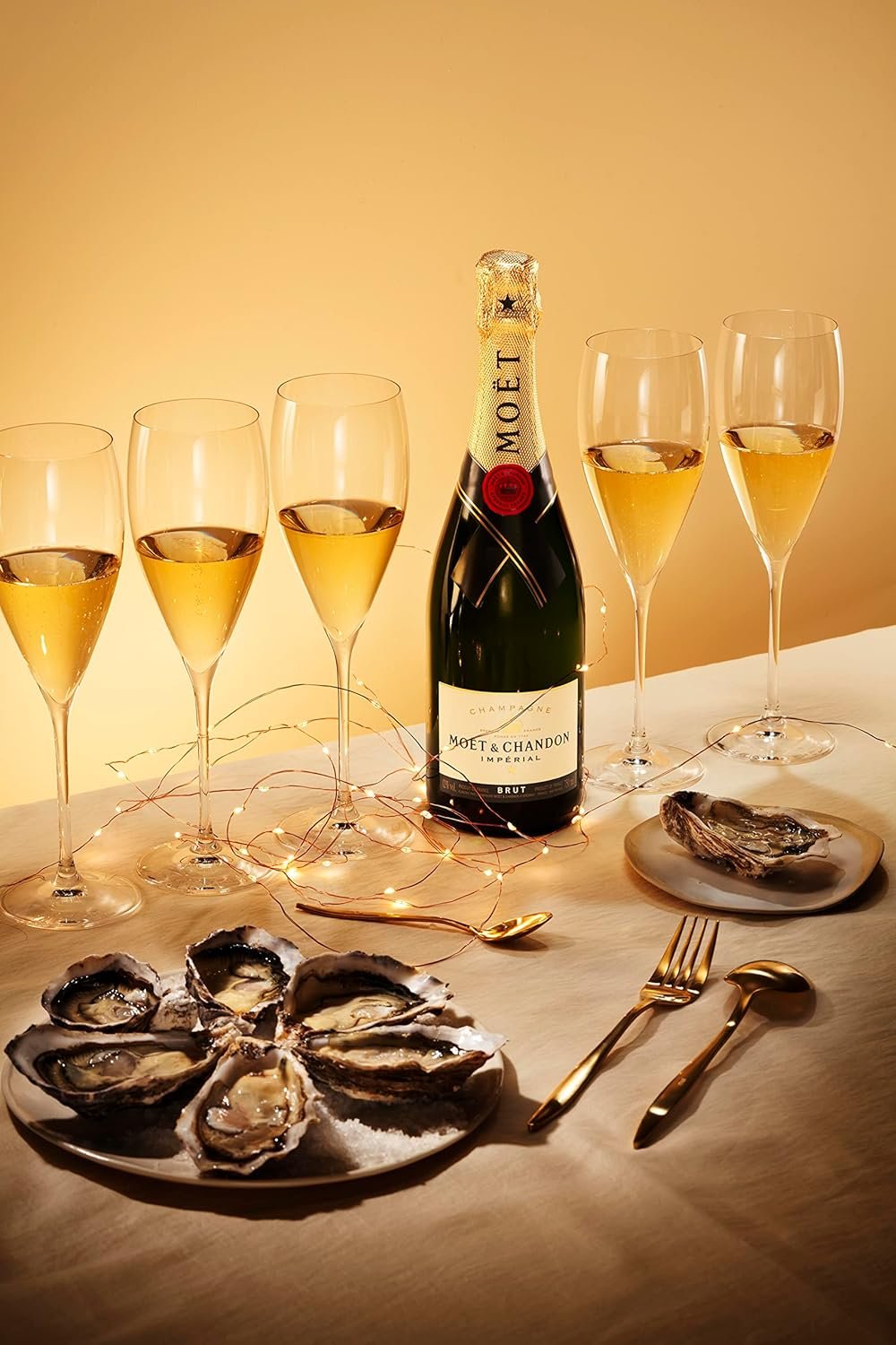 Moet & Chandon Champagne - Image 6