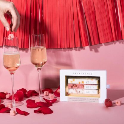 Fruity Mimosa Cocktail Kit - Image 3