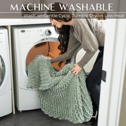 Super Chunky Throw Blanket - Image 4