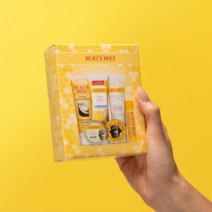 Burt’s Bees Fabulous Minis Travel Set - Image 3