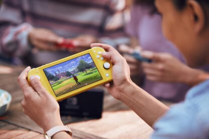 Nintendo Switch Lite - Image 5
