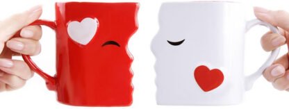Kissing Mugs Set - Image 2