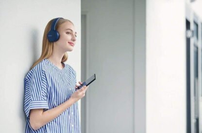 Sony Wireless Headphones - Image 5