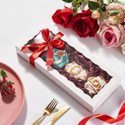 Holiday Macaron Set - Image 4