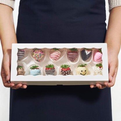 Holiday Macaron Set - Image 7