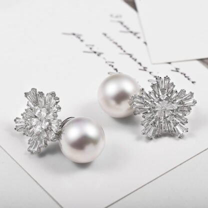 Snowflake Pearl Earrings - Image 6