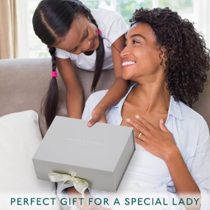 Winter Sparkle Holiday Spa Gift Box - Image 3