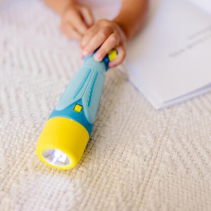 Melissa and Doug Firefly Bug Flashlight - Image 5